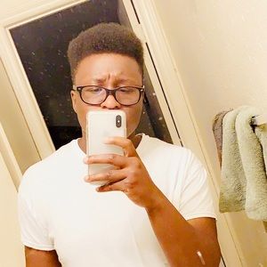 Meet your Posher, Jamese